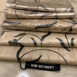 Kim Seybert Napkins 6 pc. 5 New never opened -Organic Silk Napkins One was used